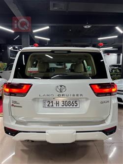 تويوتا لاندكروزر